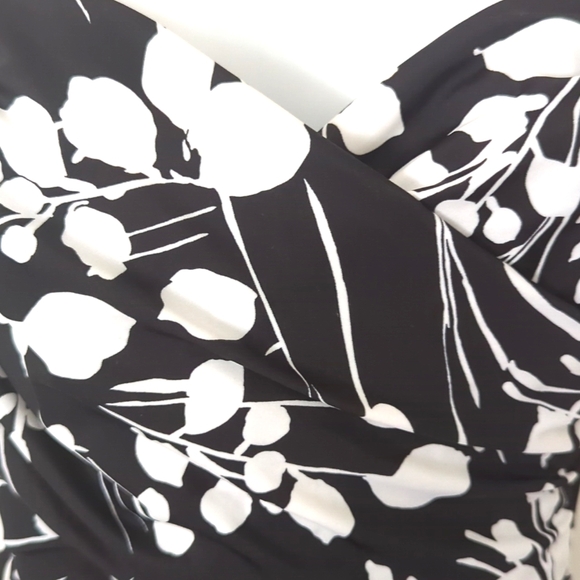 Croft Barrow Swimsuit - Picture 2 of 5